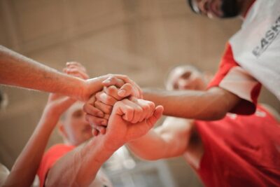 4 Essential Habits to Help Create a Healthy Lifestyle for Your Family